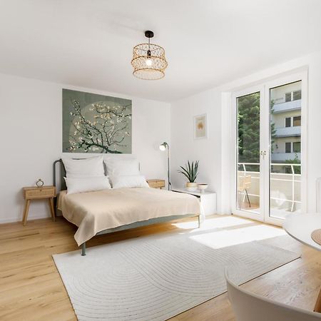 Design-Apartment In Linz Mit Netflix & Balkon 외부 사진