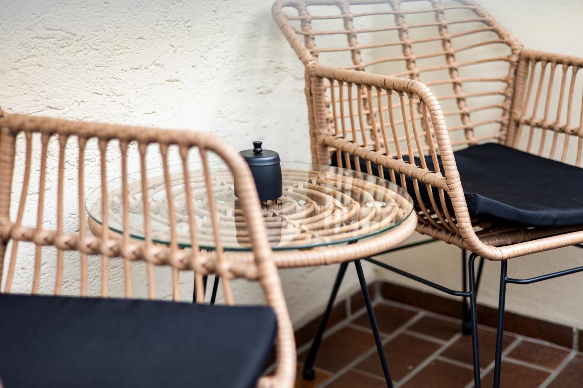 Design-Apartment In Linz Mit Netflix & Balkon 외부 사진
